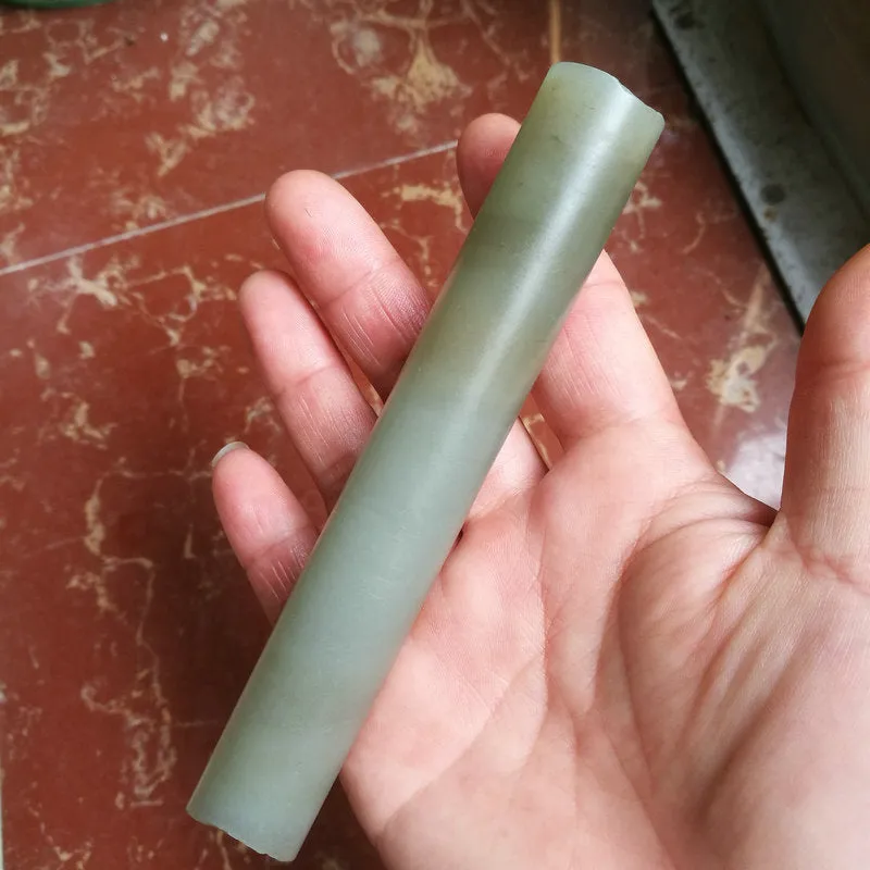 Natural Kunlun Jade Rough Nephrite Raw (115g, 12.5X1.9cm)