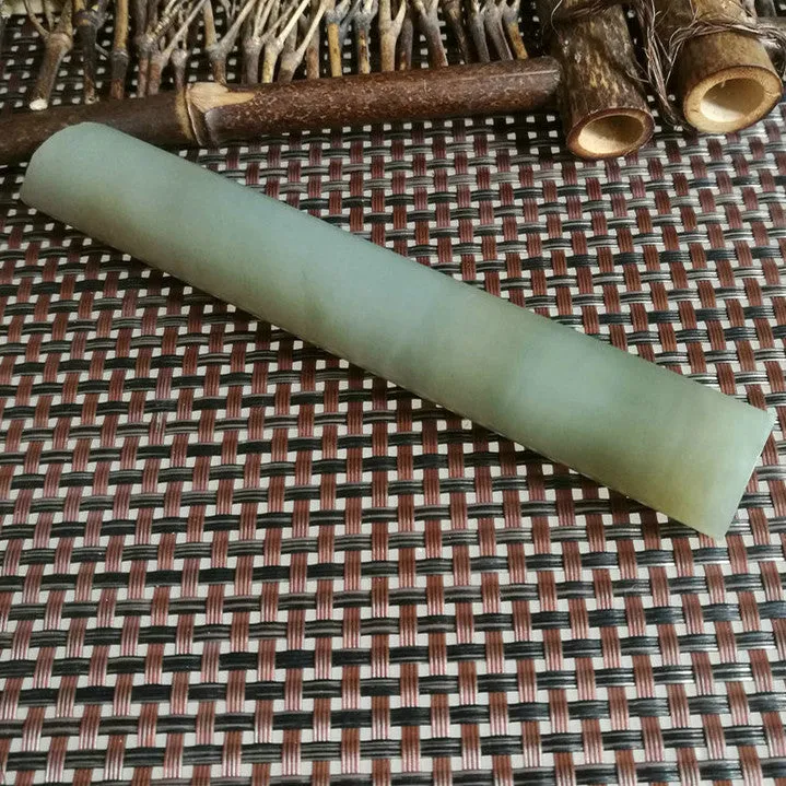 Natural Kunlun Jade Rough Nephrite Raw (115g, 12.5X1.9cm)