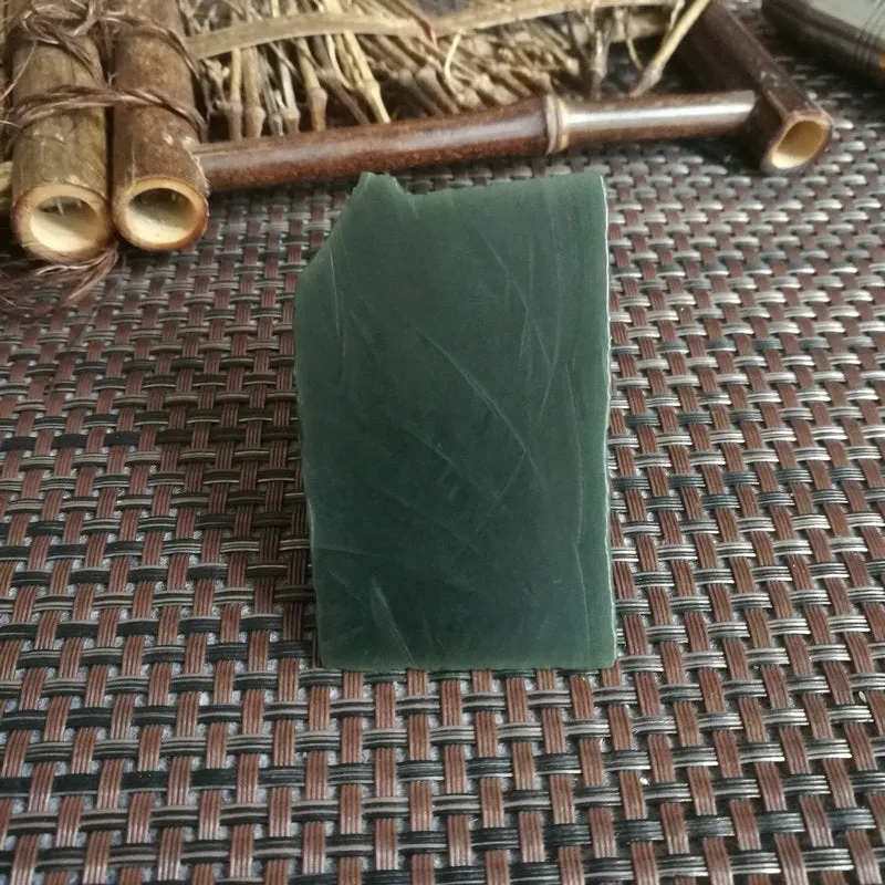 Natural Kunlun Jade Rough Nephrite Raw (117g,6X4X3.3cm)