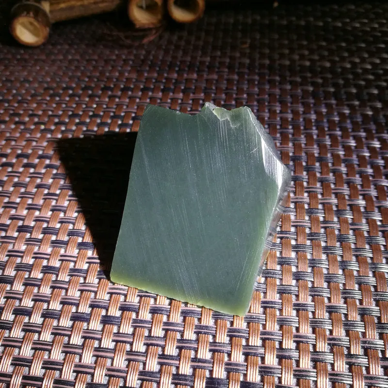 Natural Kunlun Jade Rough Nephrite Raw (117g,6X4X3.3cm)