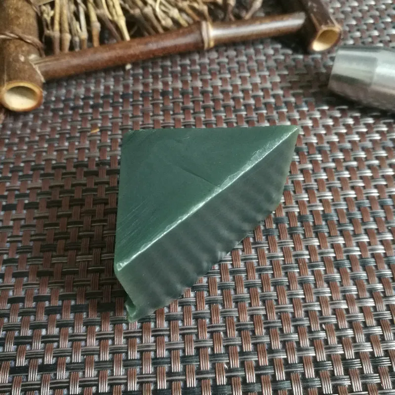 Natural Kunlun Jade Rough Nephrite Raw (117g,6X4X3.3cm)