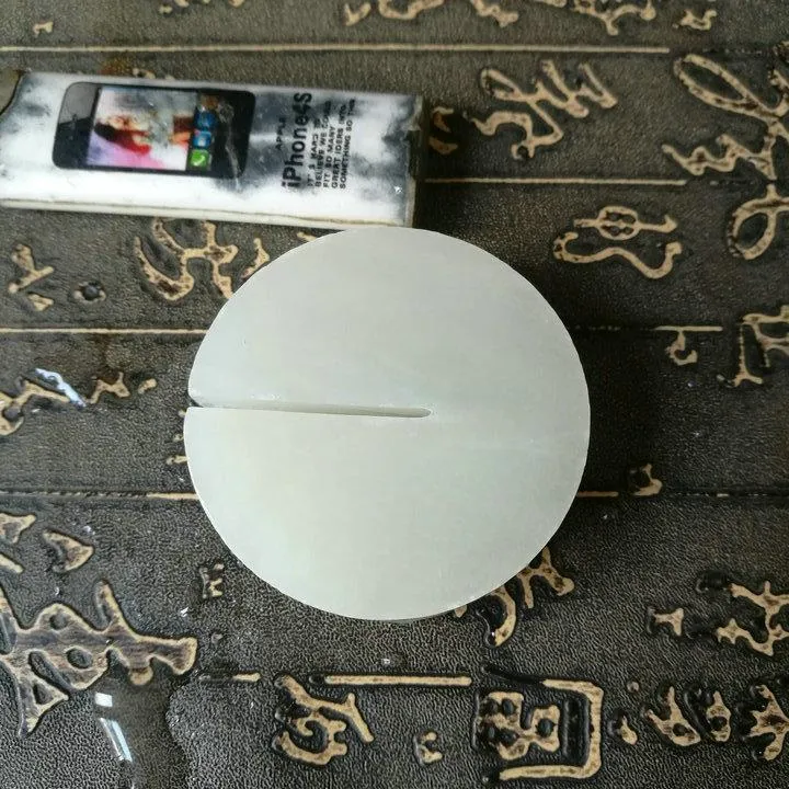 Natural Kunlun Jade Rough Nephrite Raw (119g, 5.4X1.8cm)