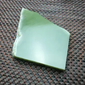 Natural Kunlun Jade Rough Nephrite Raw (11X7.5X1.5cm)