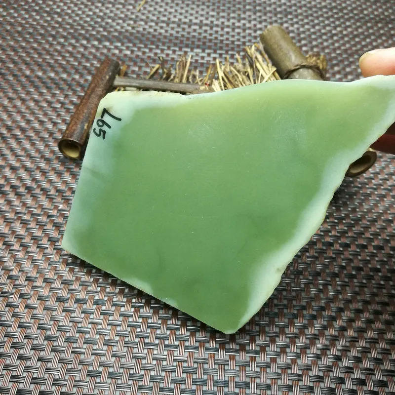 Natural Kunlun Jade Rough Nephrite Raw (11X7.5X1.5cm)