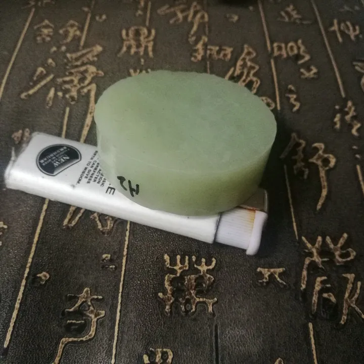 Natural Kunlun Jade Rough Nephrite Raw (120g, 5.5X5.5X1.7cm)