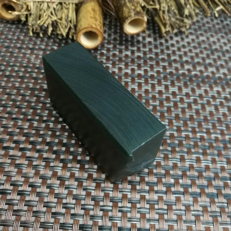Natural Kunlun Jade Rough Nephrite Raw (121g,5.5X3.5X2cm)