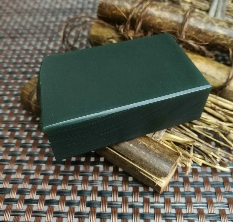 Natural Kunlun Jade Rough Nephrite Raw (121g,5.5X3.5X2cm)