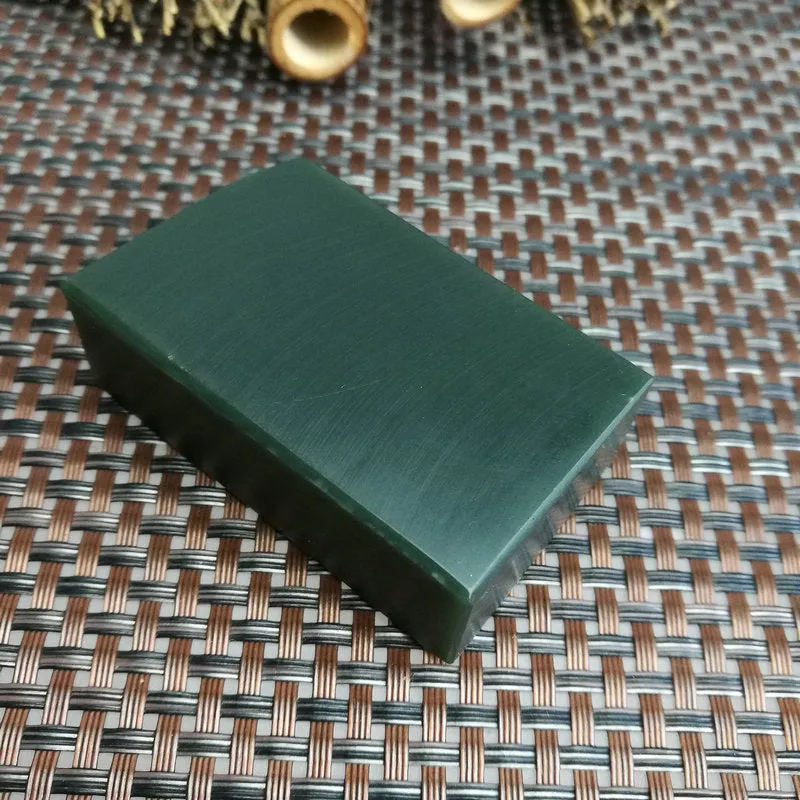 Natural Kunlun Jade Rough Nephrite Raw (121g,5.5X3.5X2cm)