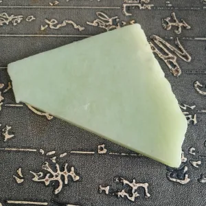 Natural Kunlun Jade Rough Nephrite Raw (129g, 9X8.5X0.8cm)