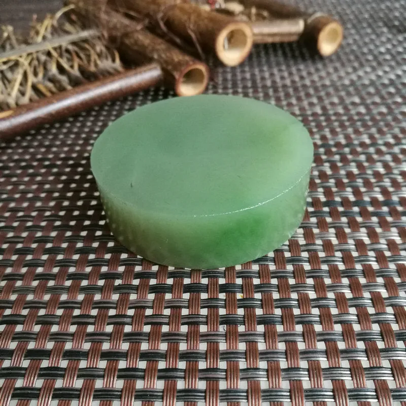 Natural Kunlun Jade Rough Nephrite Raw (135g, 5.7X1.7cm)