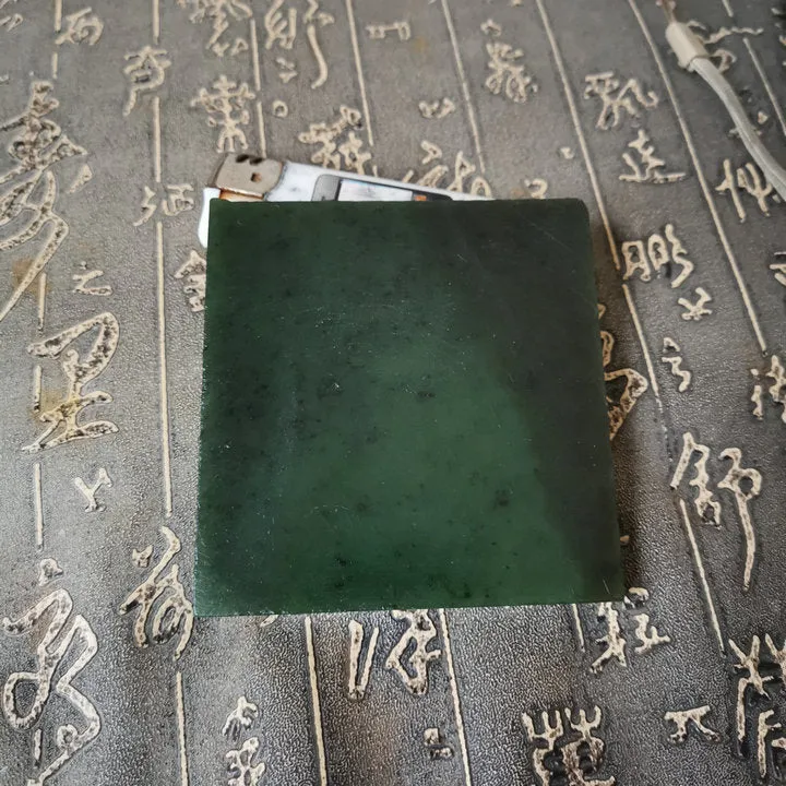Natural Kunlun Jade Rough Nephrite Raw (205g, 8.3X8.1X1cm)