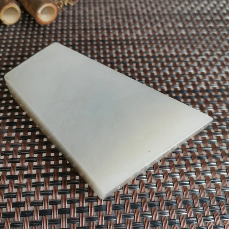 Natural Kunlun Jade Rough Nephrite Raw (222g,8X6.5X1.7cm)