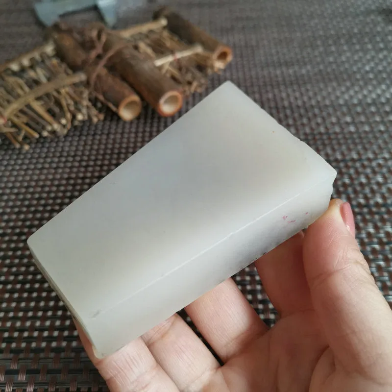 Natural Kunlun Jade Rough Nephrite Raw (222g,8X6.5X1.7cm)