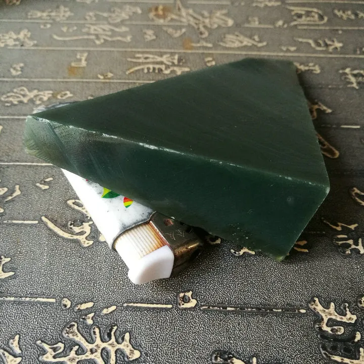 Natural Kunlun Jade Rough Nephrite Raw (240g, 12X8X2.5cm)