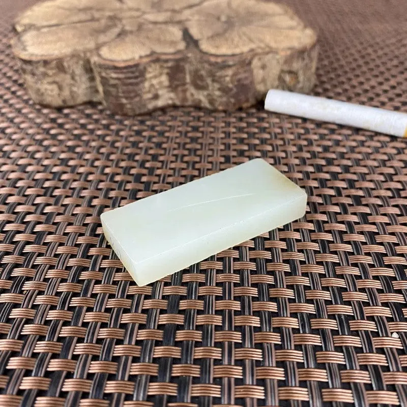 Natural Kunlun Jade Rough Nephrite Raw (24g,5.1X2.2X0.7cm)