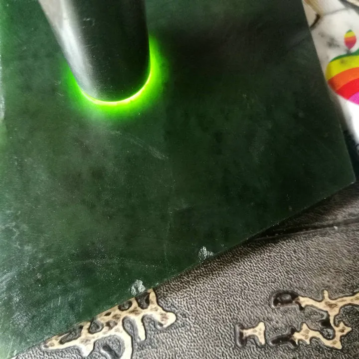 Natural Kunlun Jade Rough Nephrite Raw (282g, 8.5X6.5X3cm)