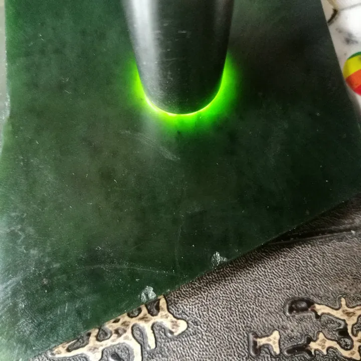 Natural Kunlun Jade Rough Nephrite Raw (282g, 8.5X6.5X3cm)