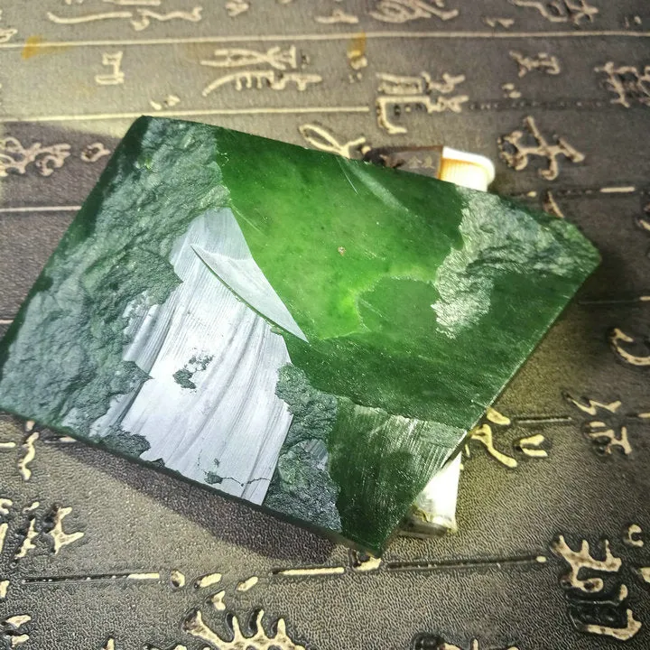 Natural Kunlun Jade Rough Nephrite Raw (282g, 8.5X6.5X3cm)