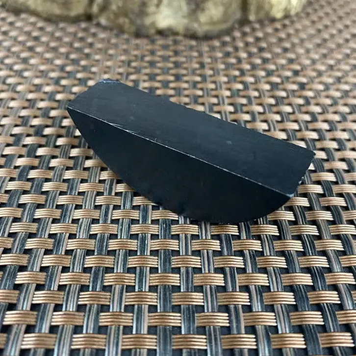 Natural Kunlun Jade Rough Nephrite Raw (29g,5.1X1.8X1.4cm)