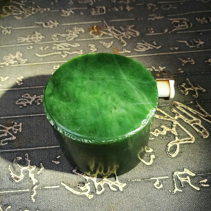 Natural Kunlun Jade Rough Nephrite Raw (347g, 4.7X4.5cm)