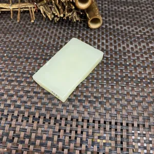 Natural Kunlun Jade Rough Nephrite Raw (42g,5.5X3.2X0.8cm)