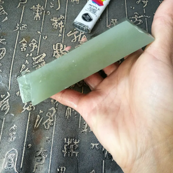 Natural Kunlun Jade Rough Nephrite Raw (499g, 9.5X8X1.9cm)