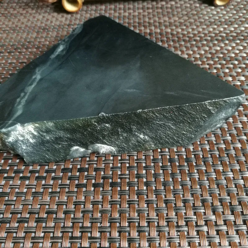 Natural Kunlun Jade Rough Nephrite Raw (513g,11X11X2.5cm)
