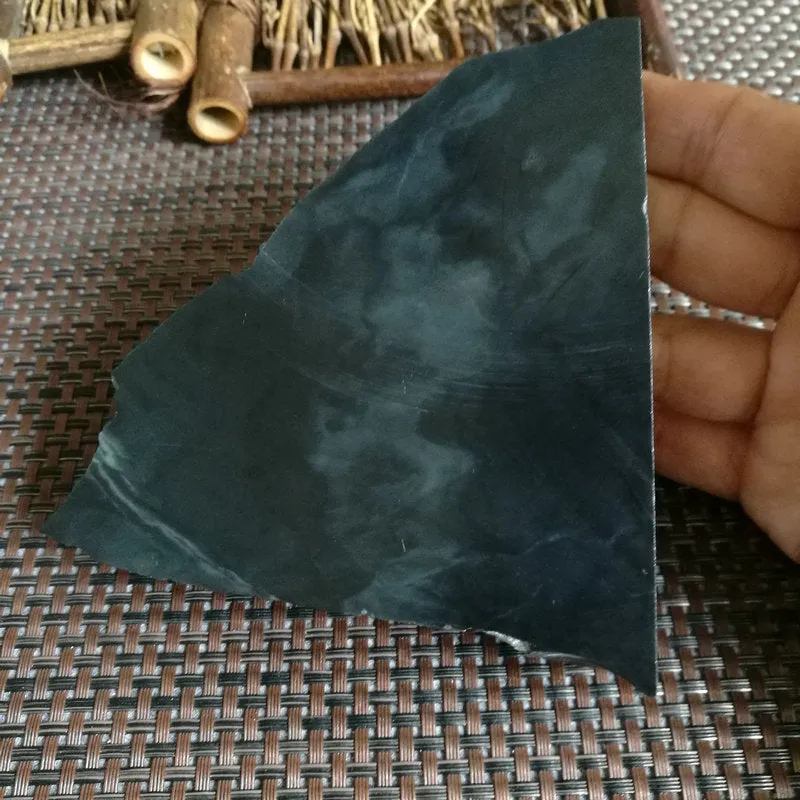 Natural Kunlun Jade Rough Nephrite Raw (513g,11X11X2.5cm)