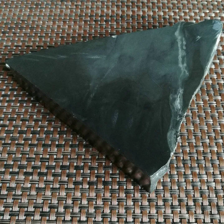 Natural Kunlun Jade Rough Nephrite Raw (513g,11X11X2.5cm)