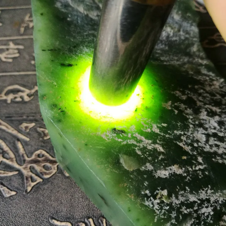 Natural Kunlun Jade Rough Nephrite Raw (572g, 17X7X3.5cm)