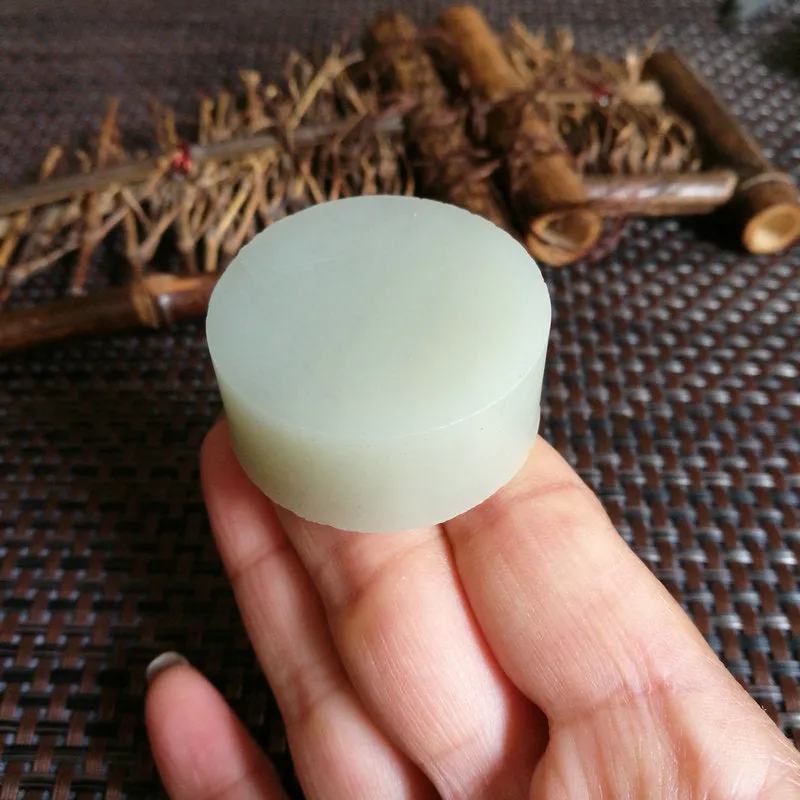 Natural Kunlun Jade Rough Nephrite Raw (60g,3.9X1.7cm)