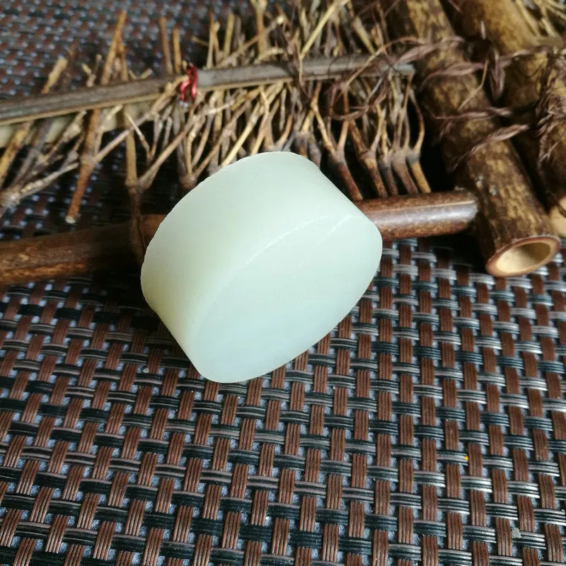 Natural Kunlun Jade Rough Nephrite Raw (60g,3.9X1.7cm)