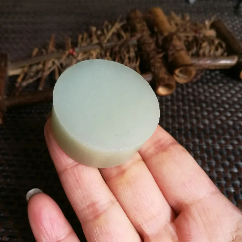 Natural Kunlun Jade Rough Nephrite Raw (60g,3.9X1.7cm)