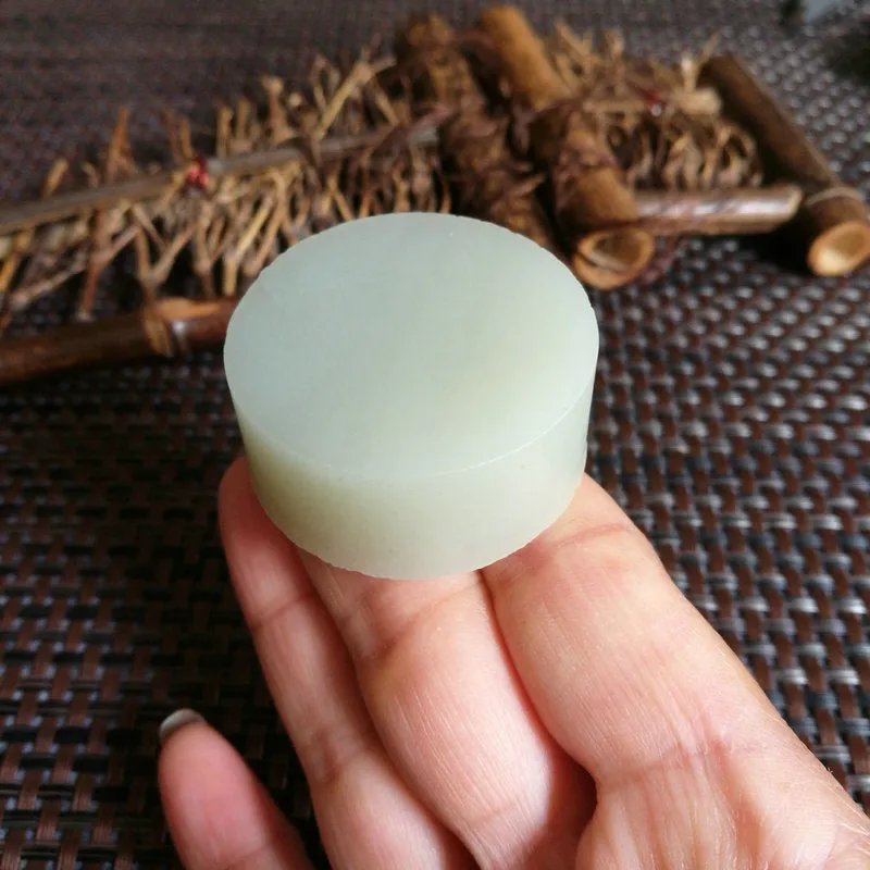 Natural Kunlun Jade Rough Nephrite Raw (60g,3.9X1.7cm)