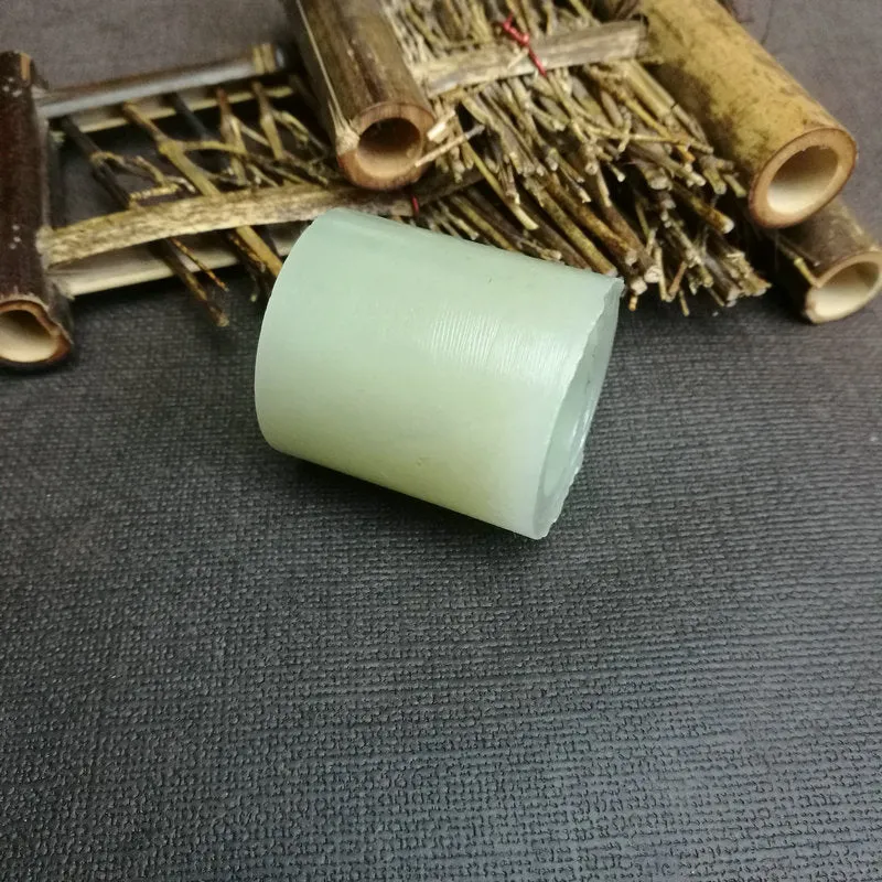 Natural Kunlun Jade Rough Nephrite Raw (62g, 3.8x3.5cm)