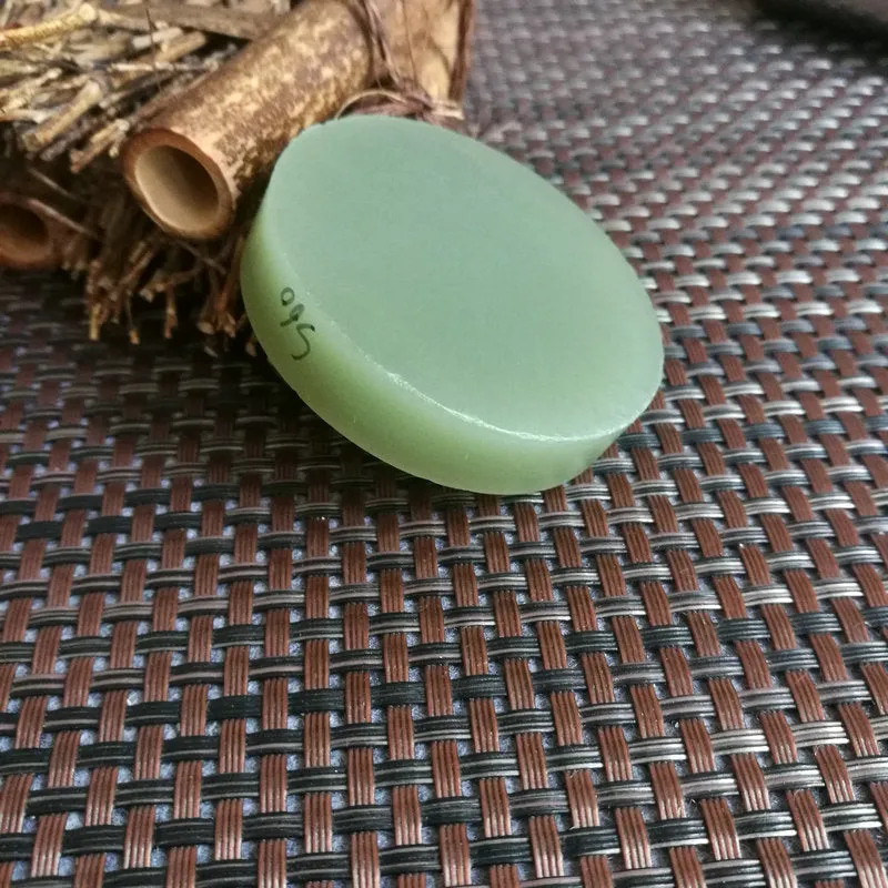 Natural Kunlun Jade Rough Nephrite Raw (70g,5.2X1.1cm)