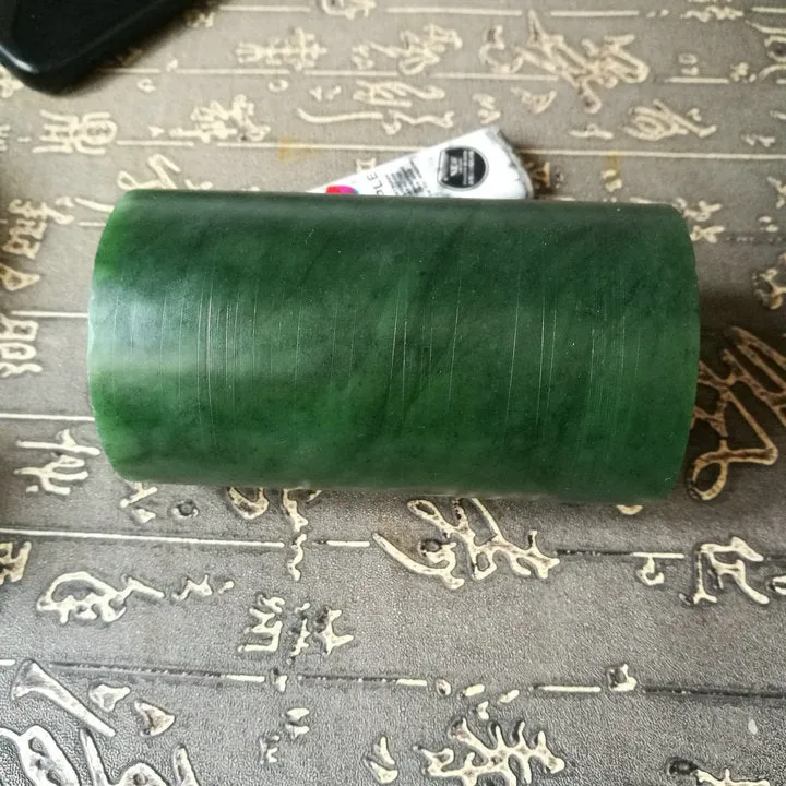Natural Kunlun Jade Rough Nephrite Raw (722g, 10X5.6X5.6cm)