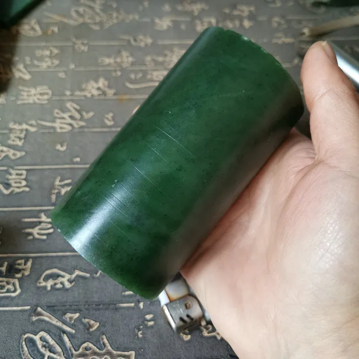 Natural Kunlun Jade Rough Nephrite Raw (722g, 10X5.6X5.6cm)