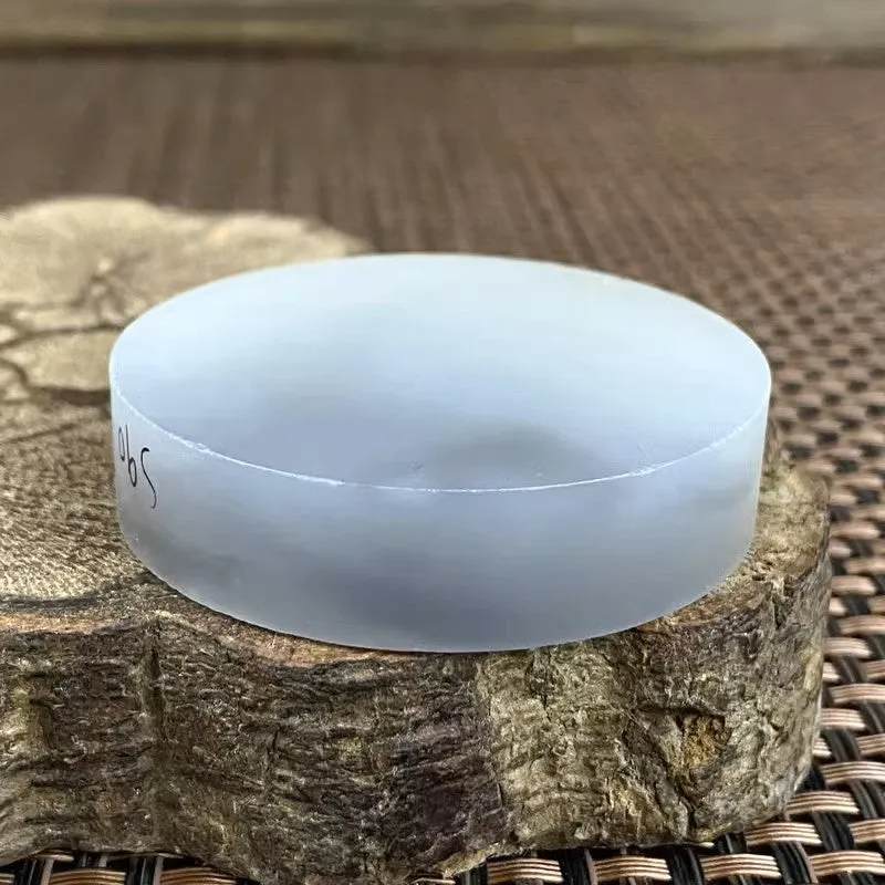 Natural Kunlun Jade Rough Nephrite Raw (82g,5.3X1.3cm)