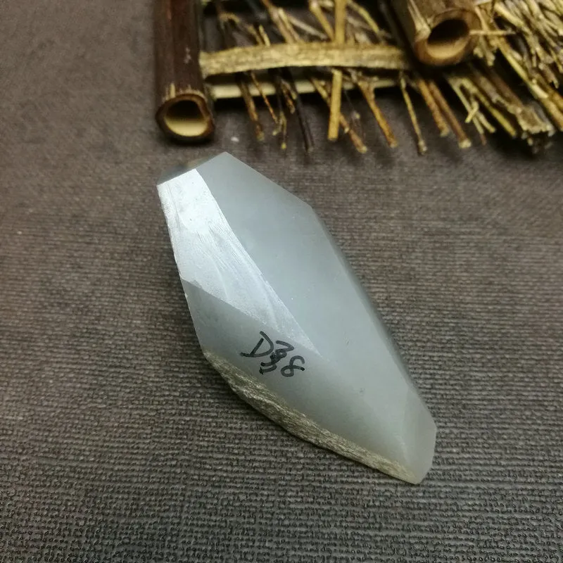 Natural Kunlun Jade Rough Nephrite Raw (92g,7.3X3.7X3cm)