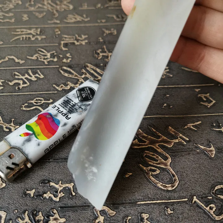 Natural Kunlun Jade Rough Nephrite Raw (97g, 13X2.5X1.1cm)