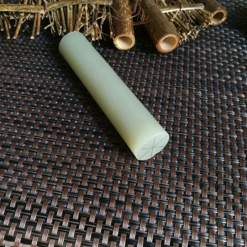 Natural Kunlun Jade Rough Nephrite Raw (97g,10X2cm)