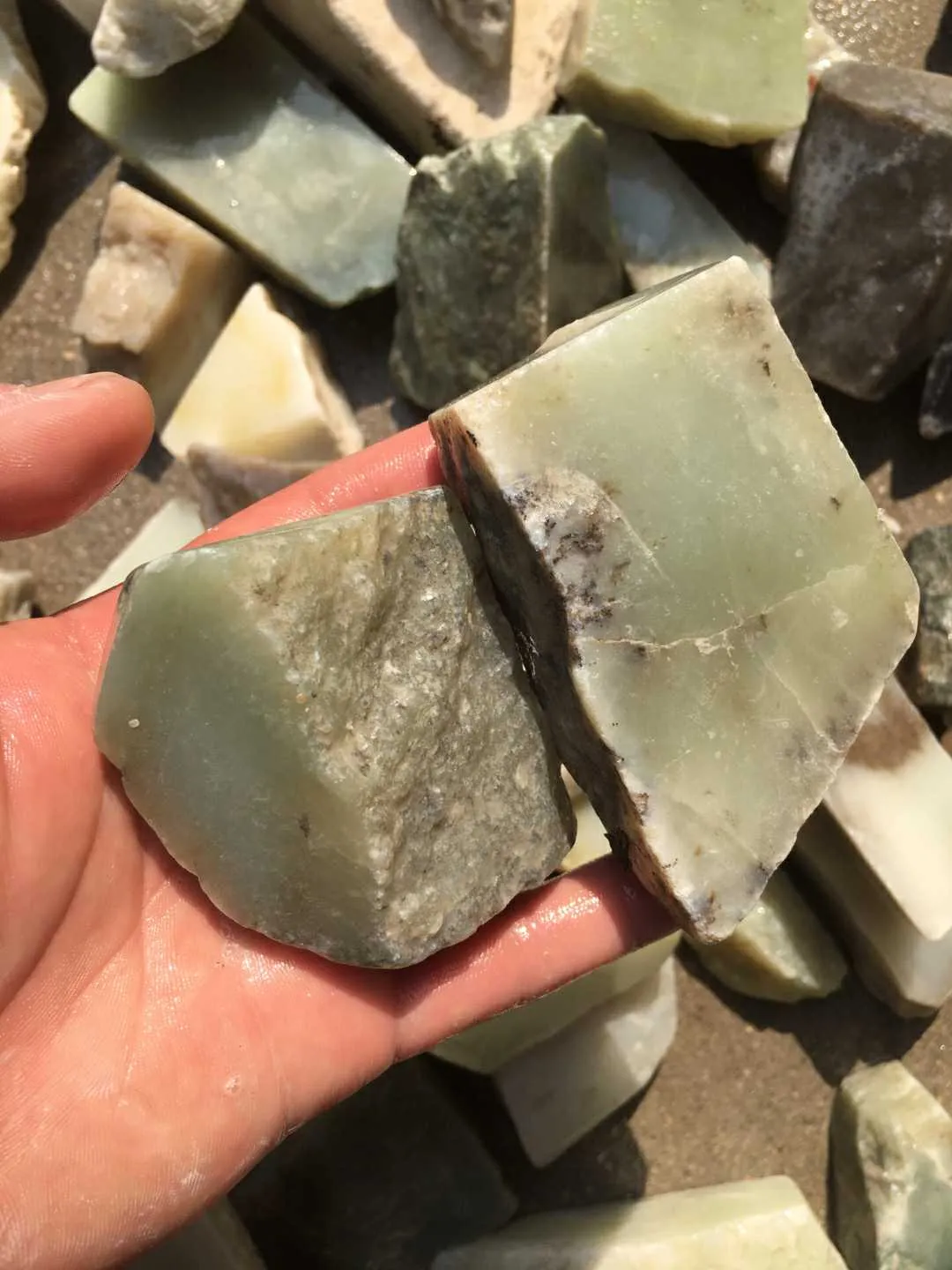 Natural Kunlun Nephrite Jade   Siberian Nephrite Jade Mixed 15kg