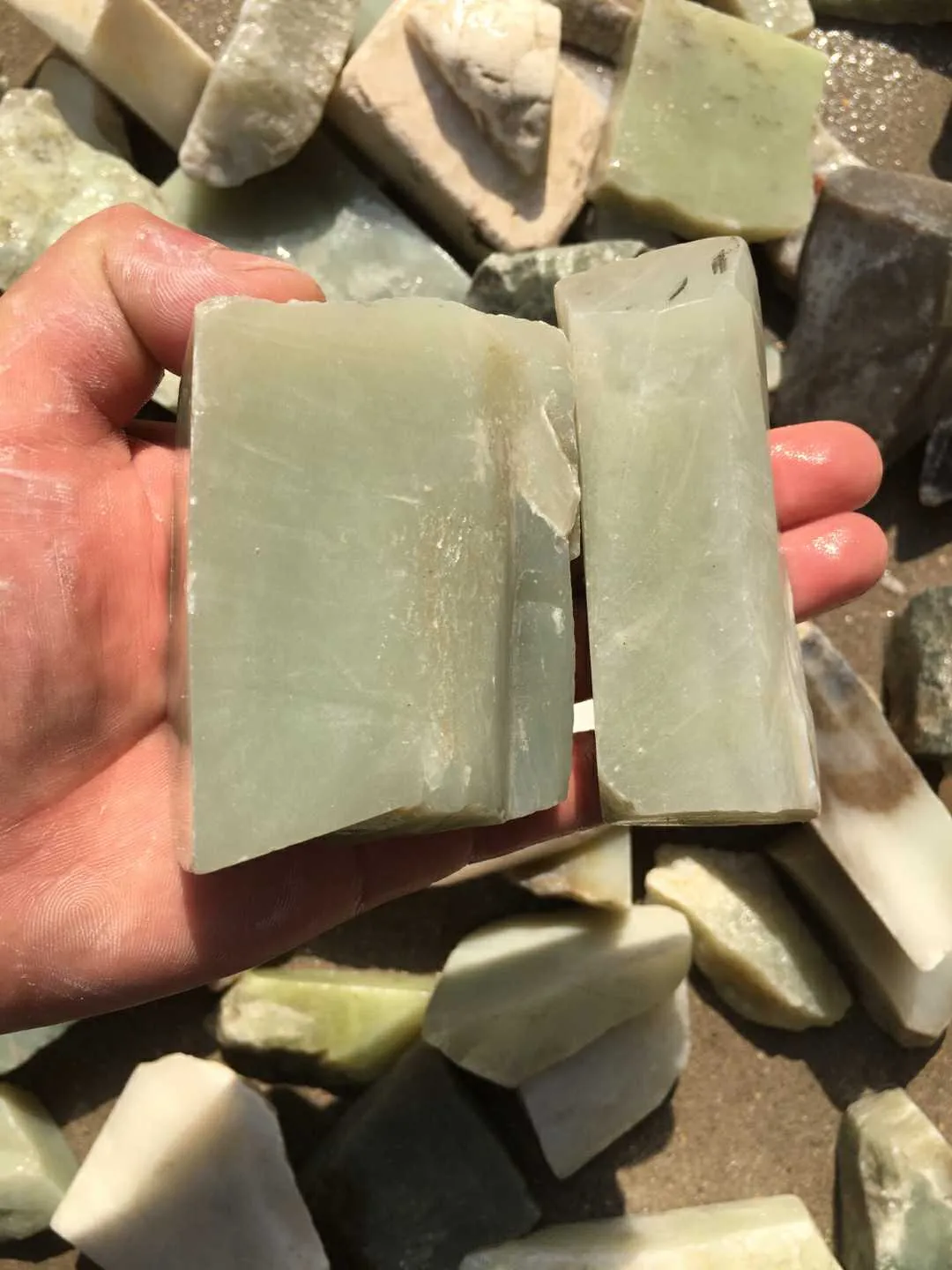 Natural Kunlun Nephrite Jade   Siberian Nephrite Jade Mixed 15kg