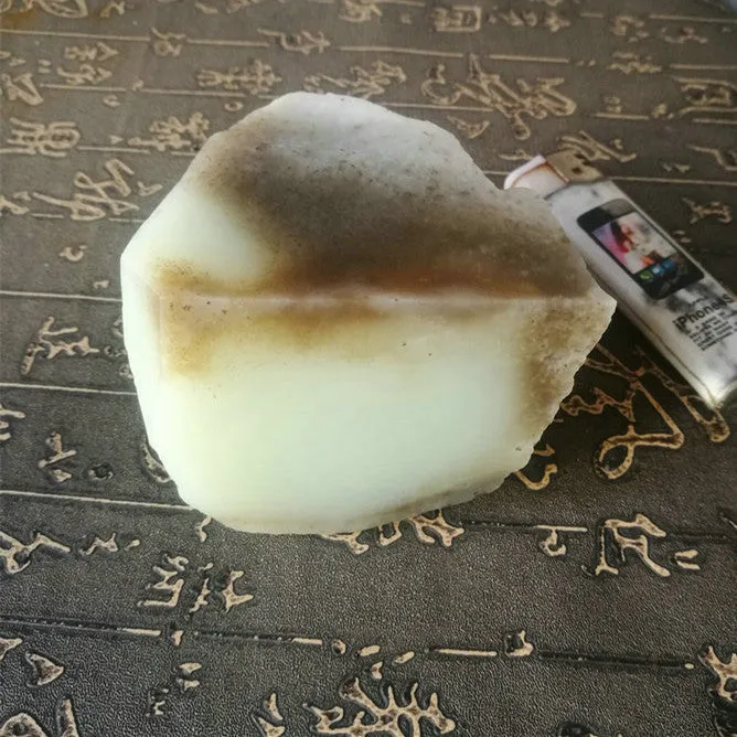 Natural Siberian Jade Rough Russia nephrite Raw (542g, 7X6X5.5cm)