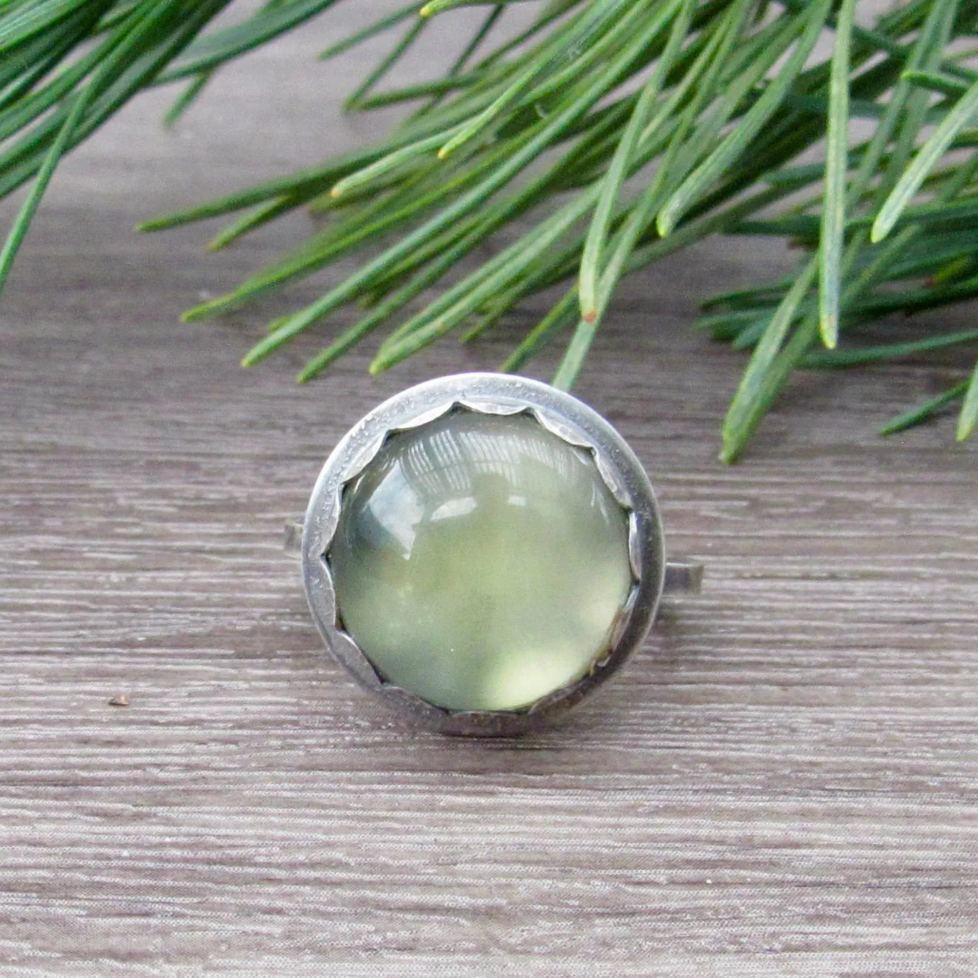 Prehenite Crown Ring