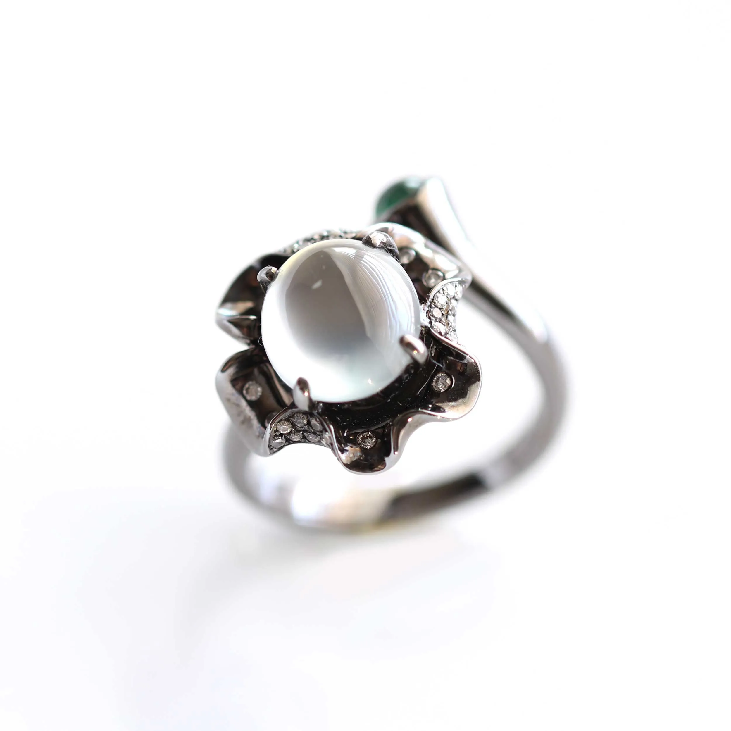 RealJade® Flower 18k Black Gold Natural Ice Jadeite Jade Engagement Ring