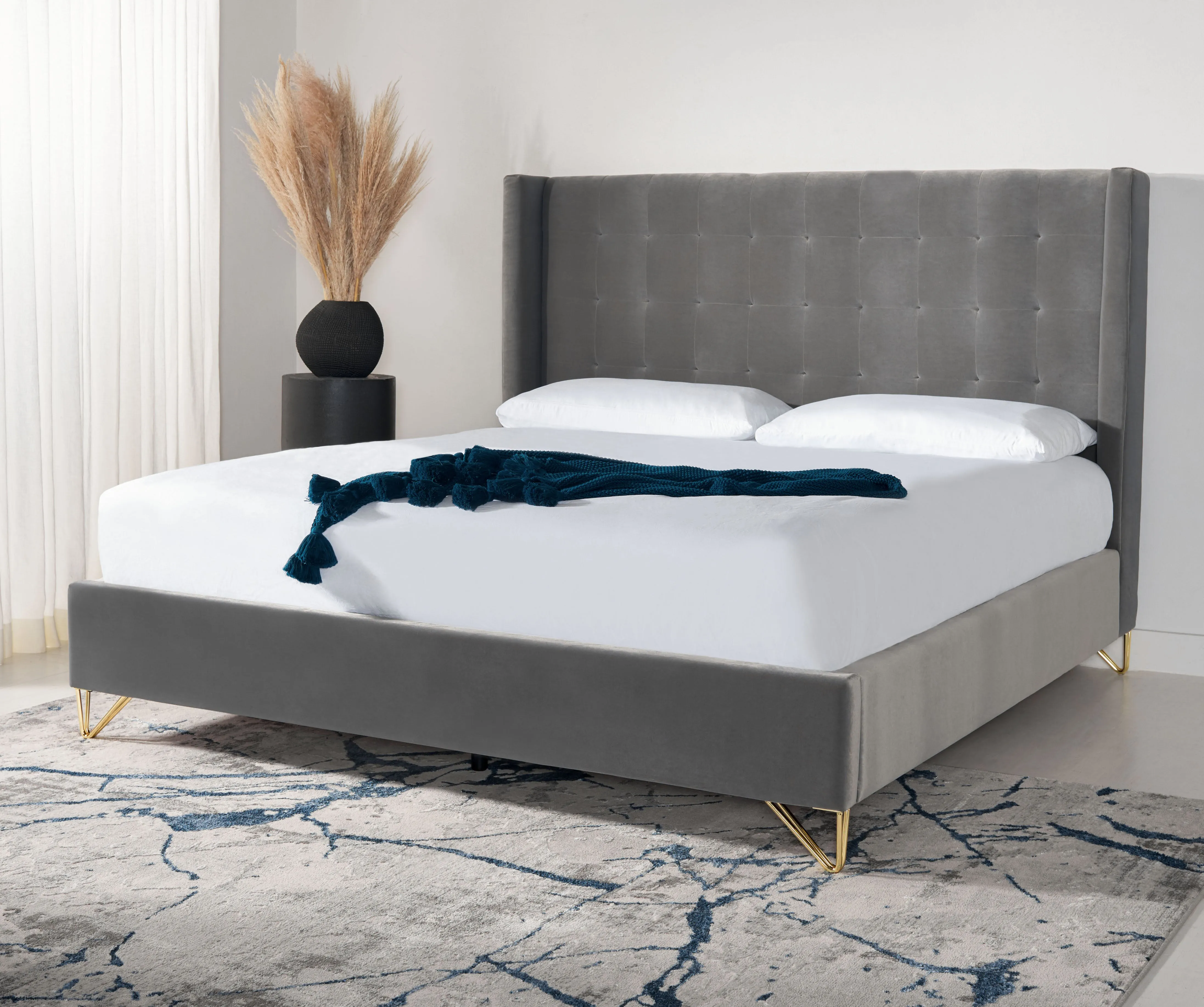 Safavieh Couture Hiawatha Metal Bed, KNT4092