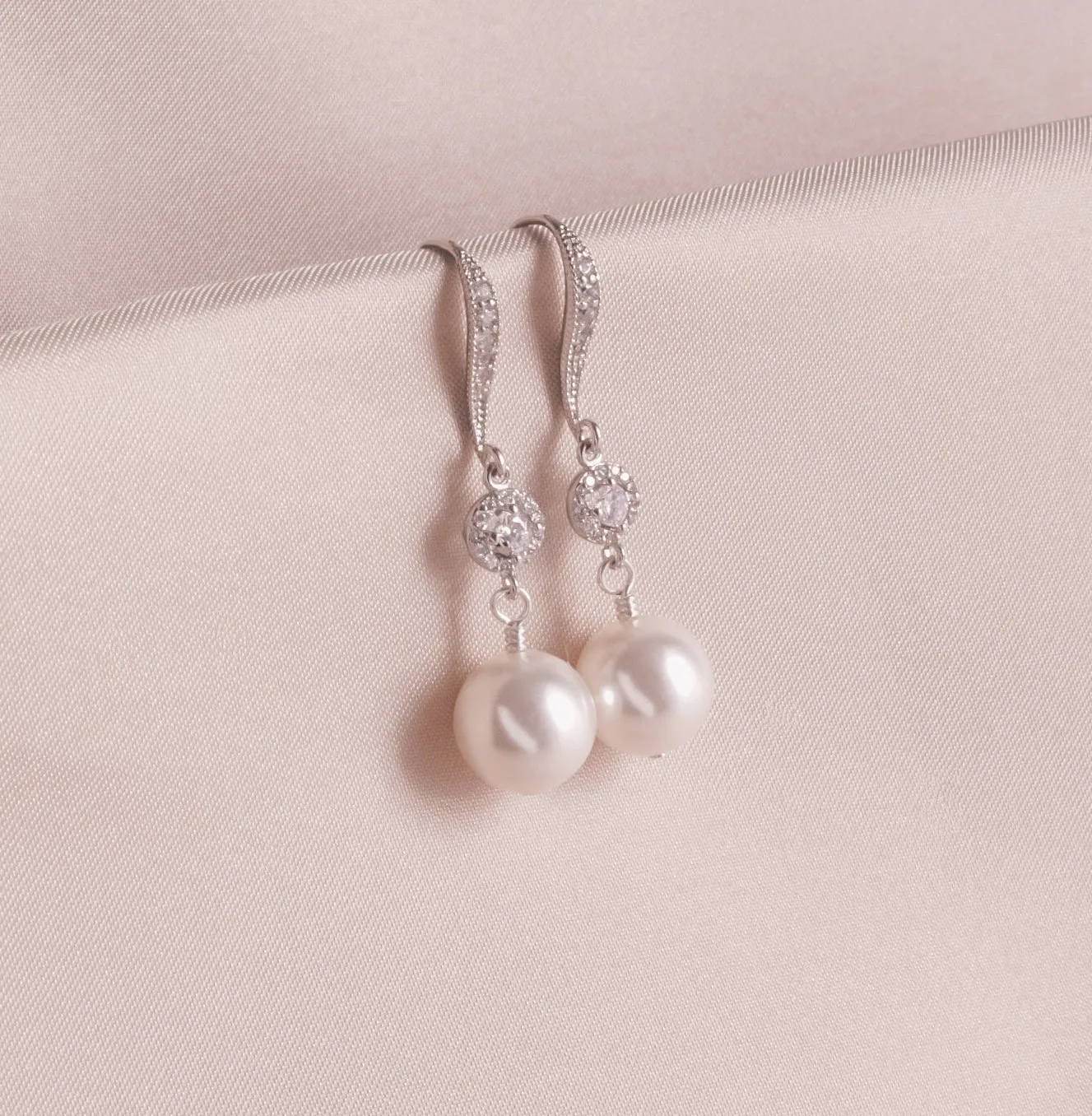 Silver Dangle Pearl Earrings