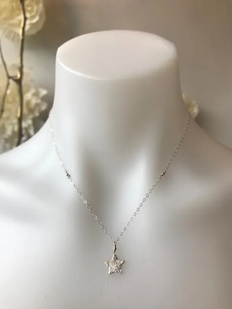 Vannucci Silver Hammered Star Necklace